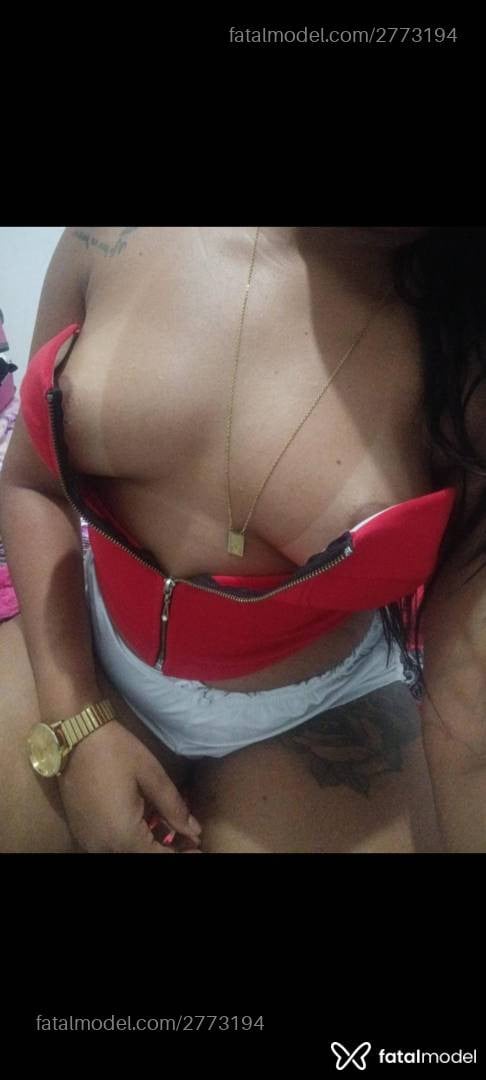 Acompanhante mulher morena (o) de olhos pretos - Polly Santos