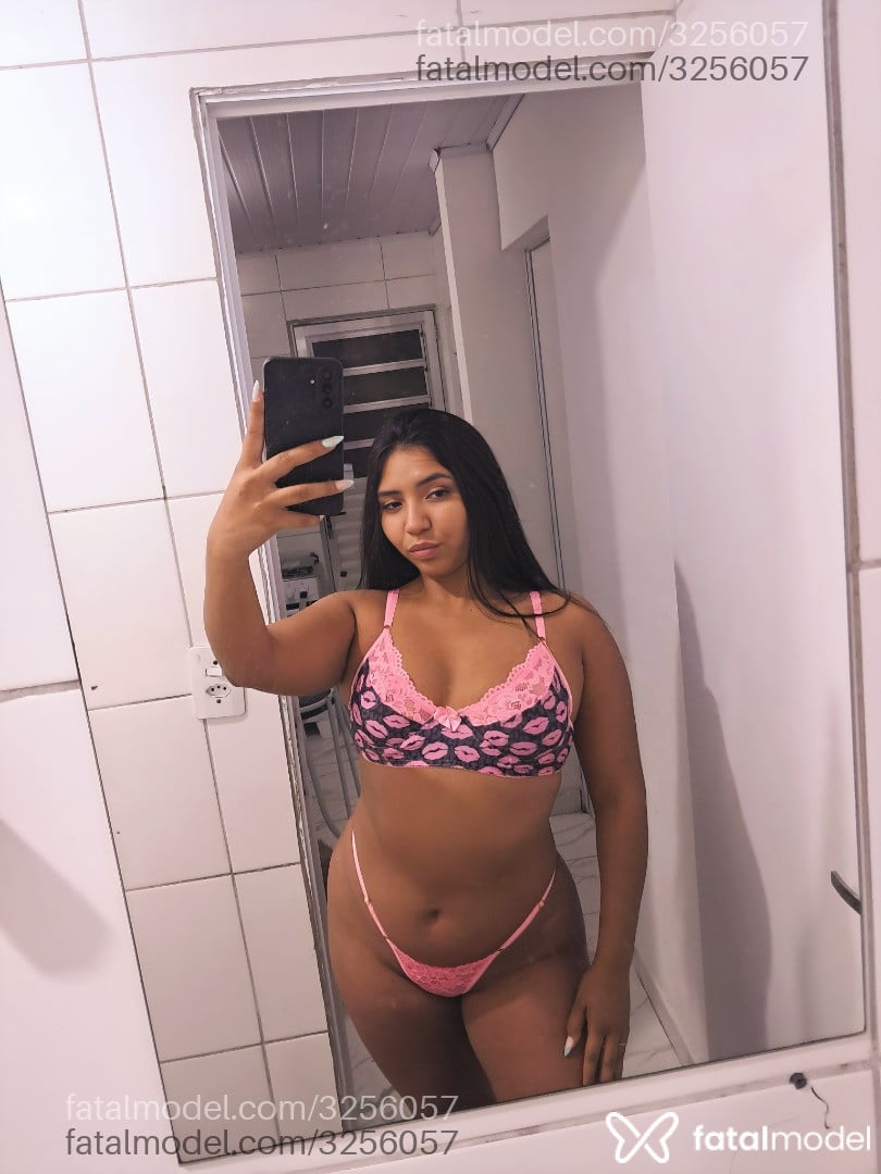 Acompanhante mulher morena (o) de olhos pretos em São Paulo - Tainá