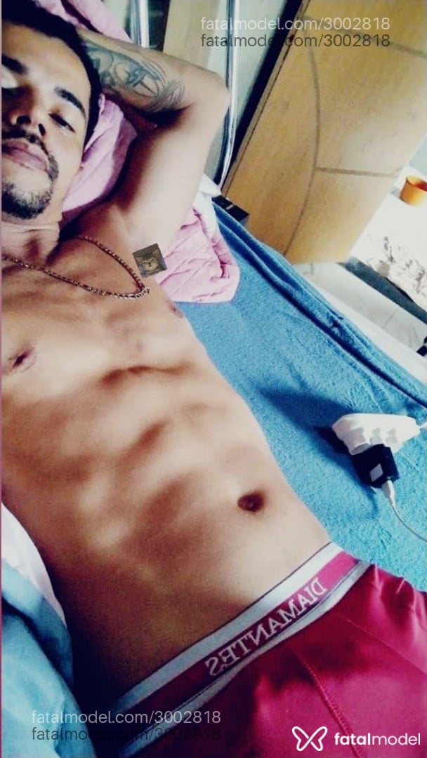 Acompanhante homem morena (o) de olhos castanhos em Alagoinhas Acompanhante homem morena (o) de olhos castanhos em Alagoinhas - Thiago Walison