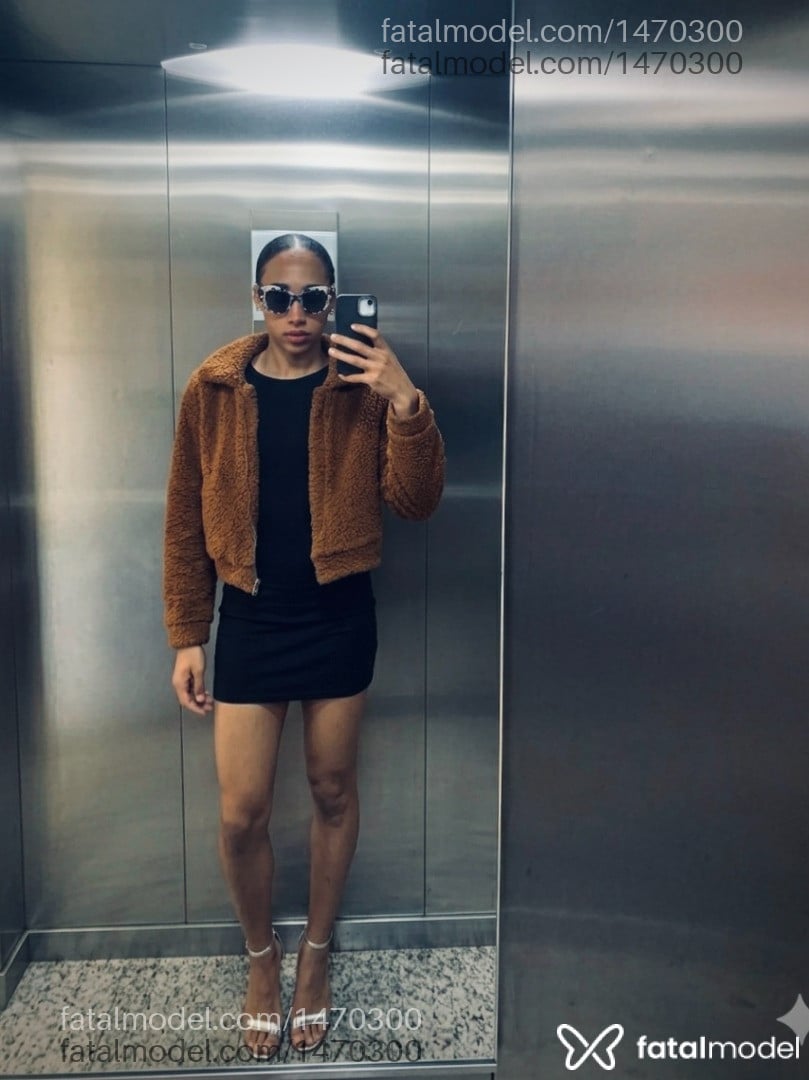 Acompanhante mulher trans morena (o) de olhos castanhos em Porto Alegre Acompanhante mulher trans morena (o) de olhos castanhos em Porto Alegre - Jasmin Haara