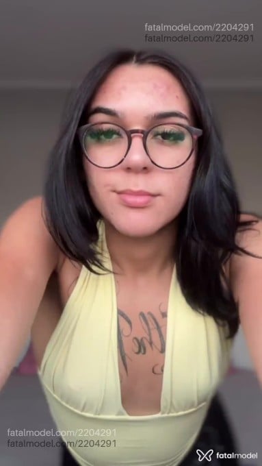 Acompanhante mulher trans morena (o) de olhos castanhos em Sumaré - Brenda