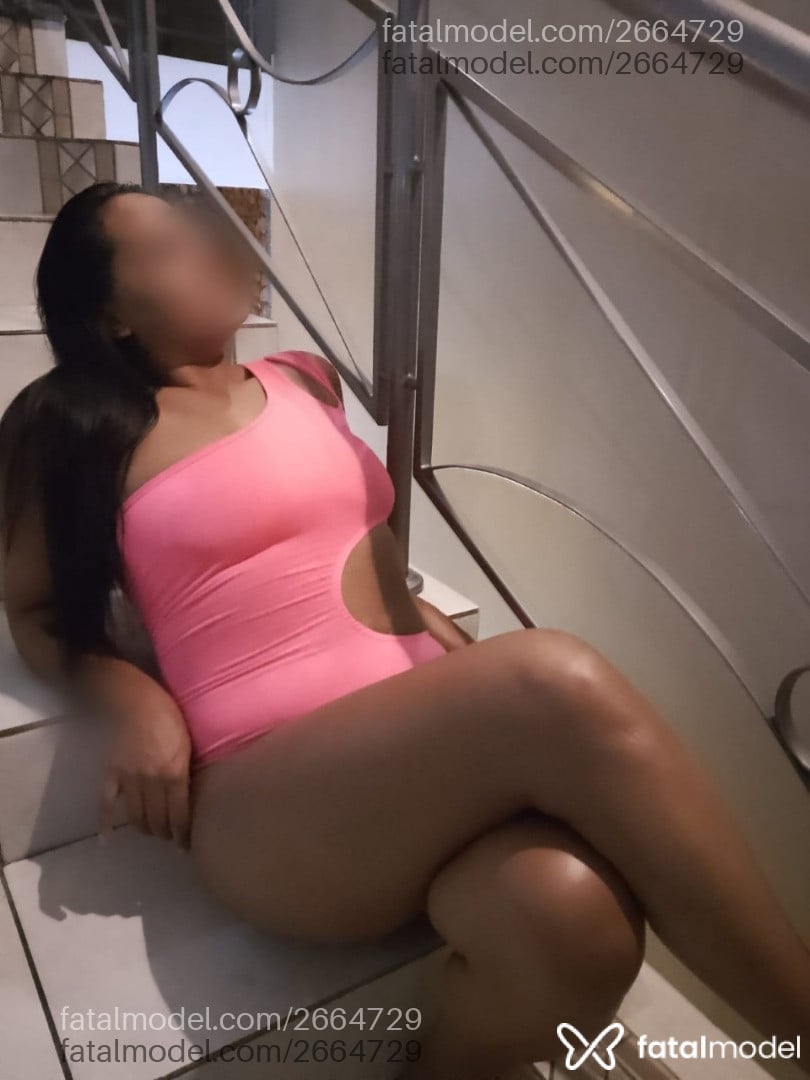 Acompanhante mulher morena (o) de olhos pretos em Curitiba - Luci Leal