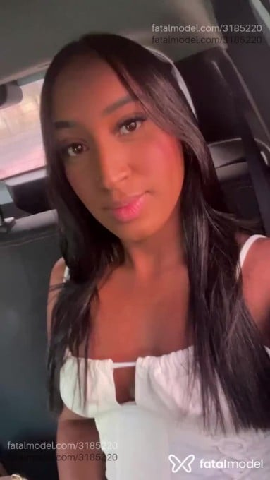 Acompanhante mulher morena (o) de olhos castanhos - Ayla Brandão Acompanhante mulher morena (o) de olhos castanhos - Ayla Brandão