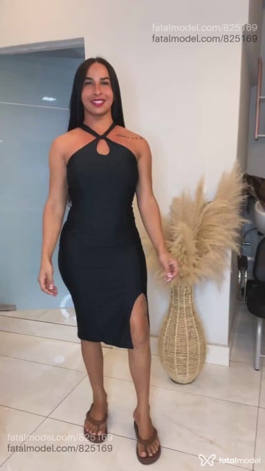 Acompanhante travesti com cabelo castanho de olhos verdes em Contagem - Brendamoranguinho