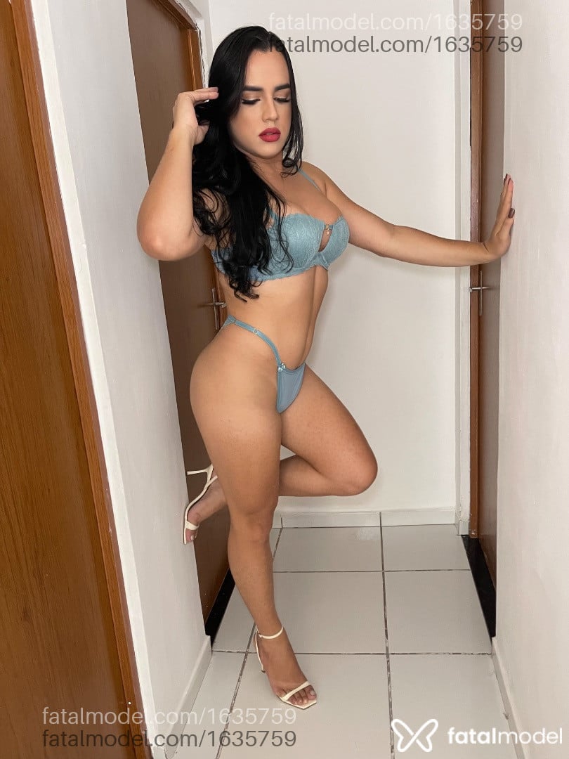 Acompanhante travesti morena (o) de olhos pretos em Belém Acompanhante travesti morena (o) de olhos pretos em Belém - Laura