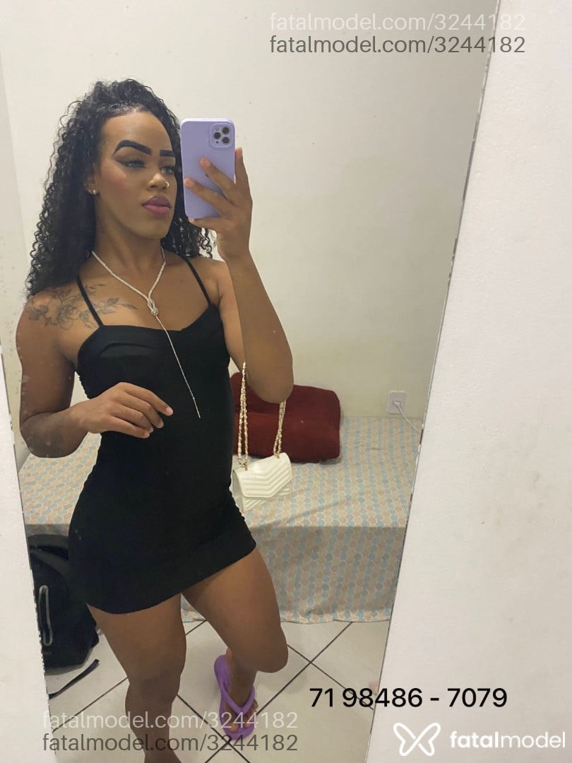 Acompanhante mulher trans morena (o) de olhos pretos em Camaçari Acompanhante mulher trans morena (o) de olhos pretos em Camaçari - Leandra