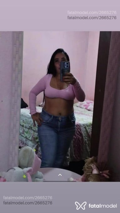 Acompanhante mulher morena (o) de olhos pretos - Carla