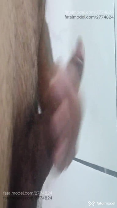 Acompanhante homem com cabelo grisalho de olhos castanhos em Rio de Janeiro Acompanhante homem com cabelo grisalho de olhos castanhos em Rio de Janeiro - Duduvp