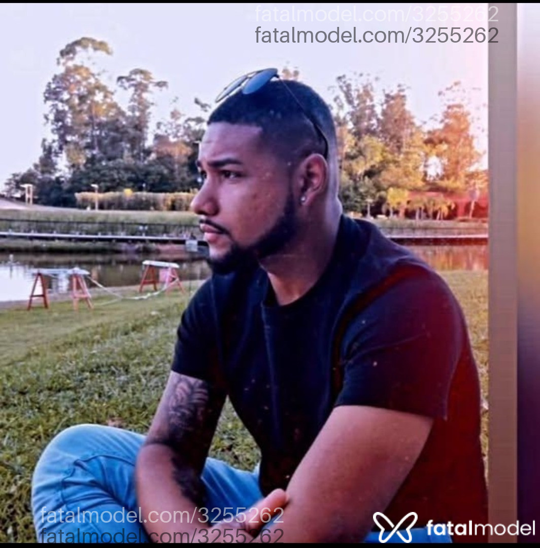 Acompanhante homem com cabelo castanho de olhos pretos em Esteio Acompanhante homem com cabelo castanho de olhos pretos em Esteio - Theblack