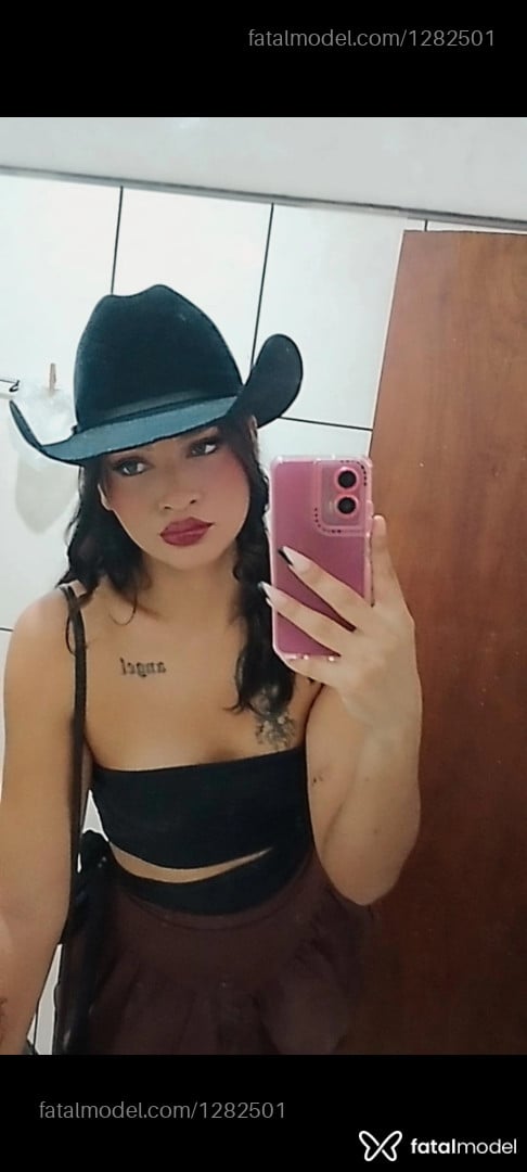 Acompanhante mulher trans morena (o) de olhos castanhos em Nova Esperança - Amanda Gabriela