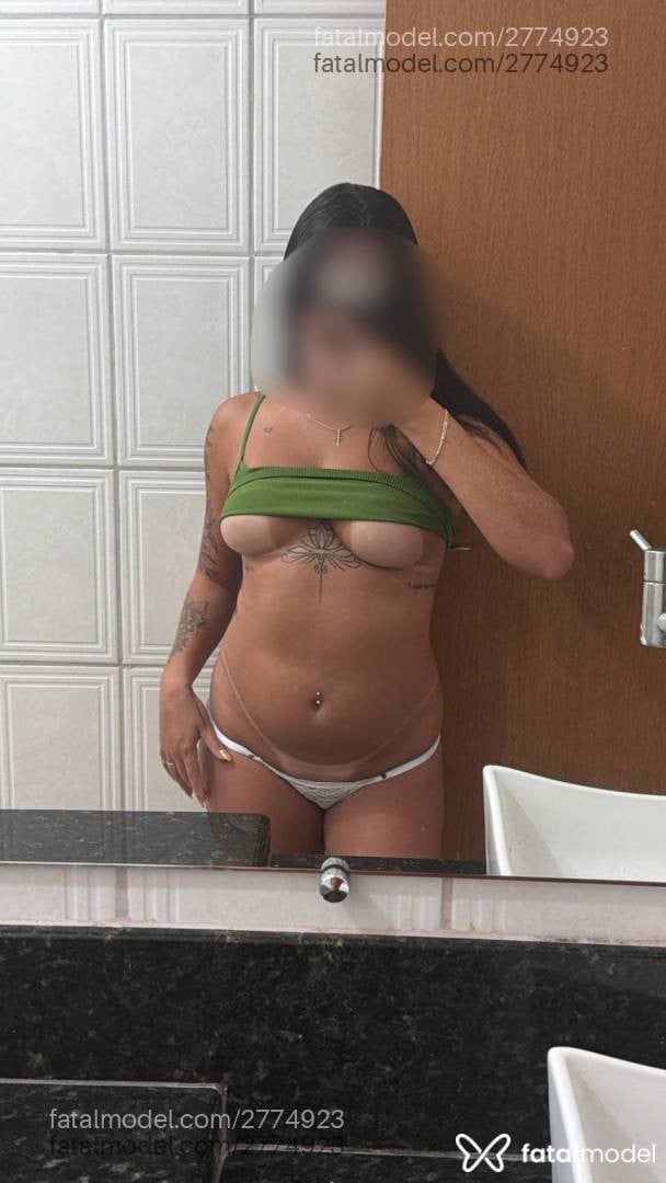 Acompanhante mulher morena (o) de olhos castanhos - Natacha