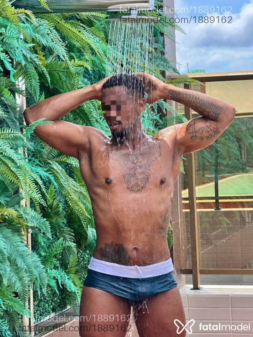 Acompanhante homem com cabelo castanho de olhos castanhos - Aleff Fernandes