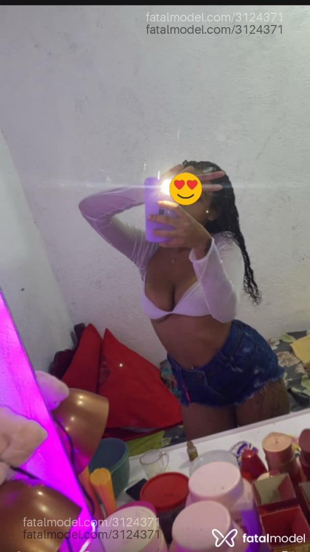 Acompanhante mulher morena (o) de olhos castanhos em Praia Grande - Analice