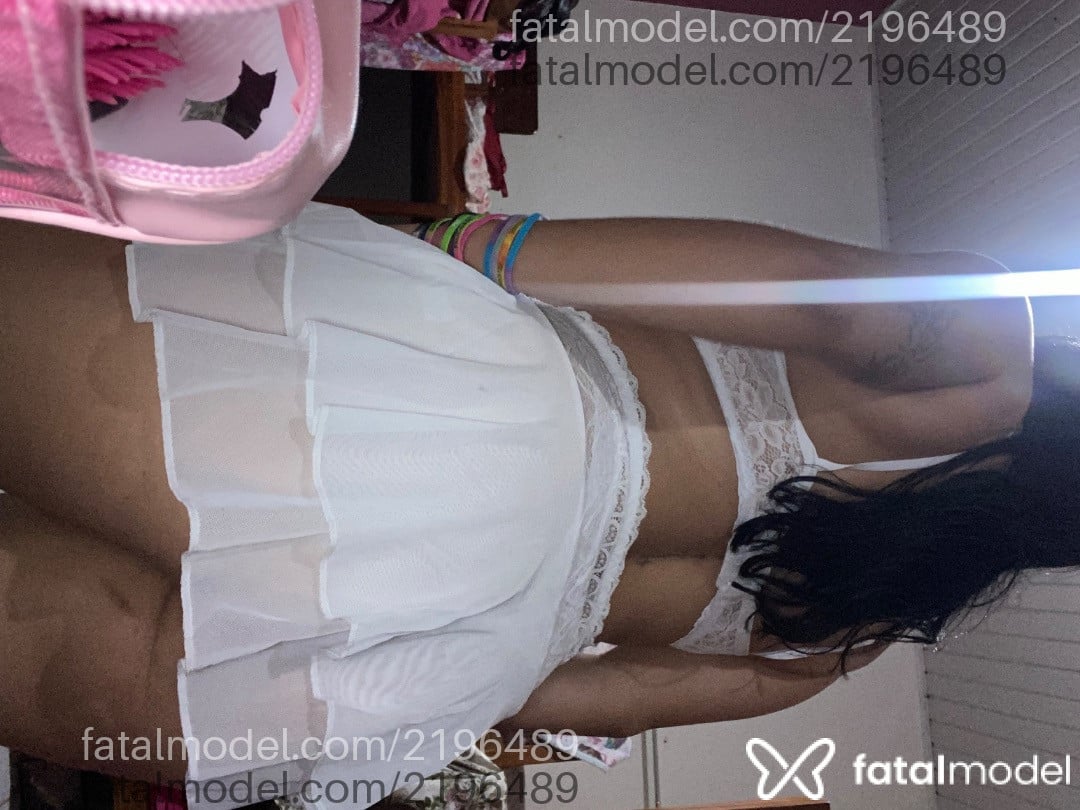 Acompanhante mulher morena (o) de olhos castanhos - Alicia