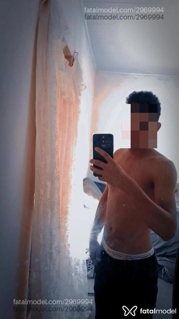 Acompanhante homem com cabelo castanho de olhos pretos em Penápolis Acompanhante homem com cabelo castanho de olhos pretos em Penápolis - Diego Pires