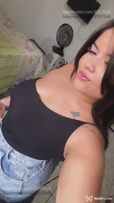 Acompanhante mulher com cabelo castanho de olhos castanhos em Brasília - Cecília