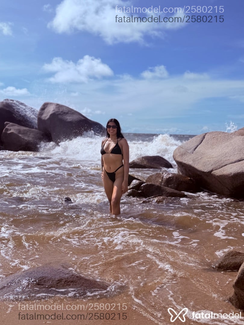 Acompanhante mulher morena (o) de olhos pretos em Brasília - Julia