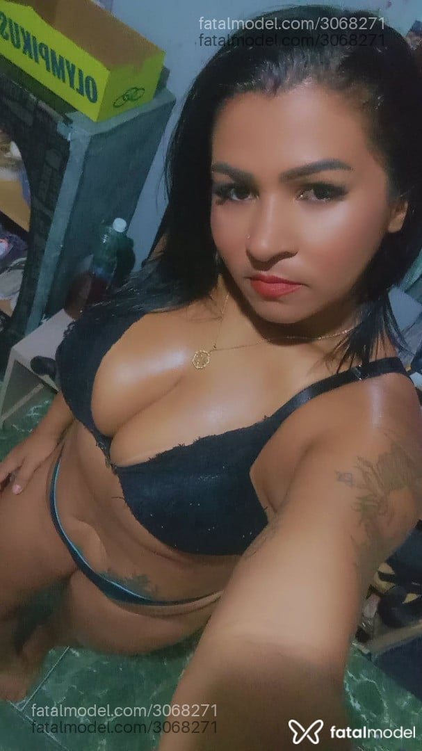 Acompanhante mulher morena (o) de olhos pretos - Fernanda Acompanhante mulher morena (o) de olhos pretos - Fernanda