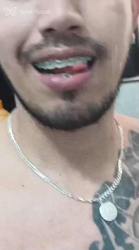 Acompanhante homem com cabelo castanho de olhos mel - Matheus Goncalves Acompanhante homem com cabelo castanho de olhos mel - Matheus Goncalves
