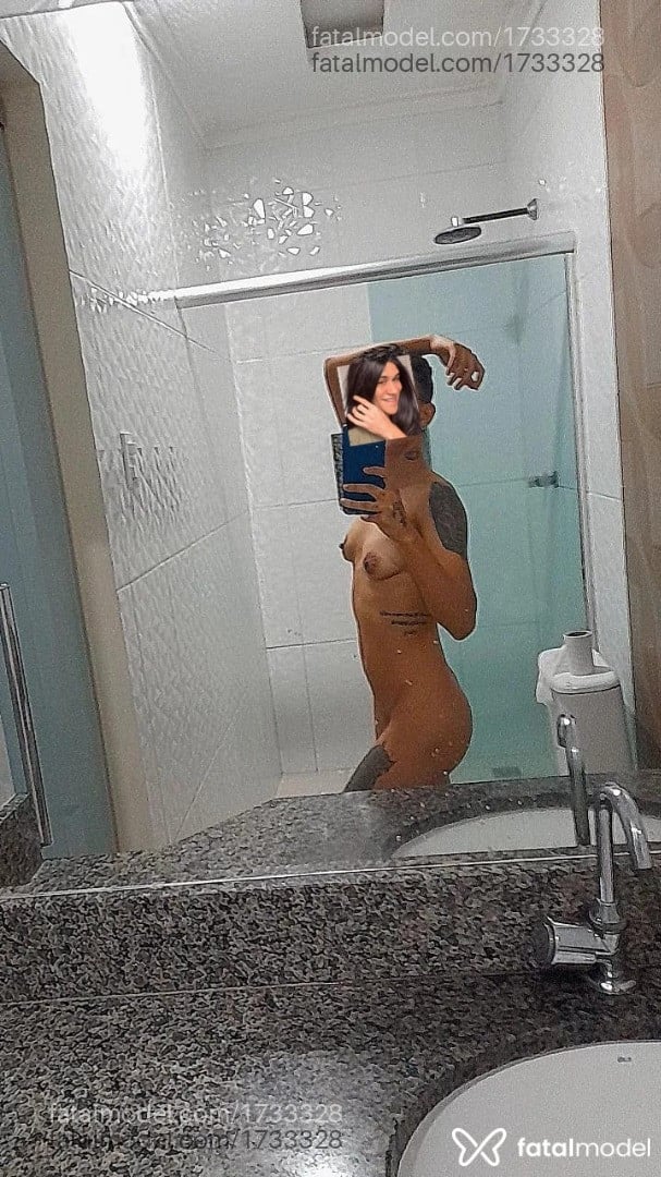 Acompanhante homem trans com cabelo castanho de olhos castanhos em Monte Alegre - Paula