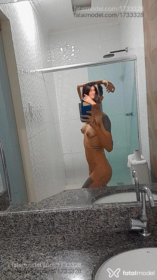 Acompanhante homem trans com cabelo castanho de olhos castanhos em Monte Alegre - Paula