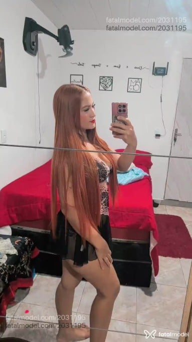 Acompanhante mulher ruiva (o) de olhos castanhos - Scarlett Acompanhante mulher ruiva (o) de olhos castanhos - Scarlett