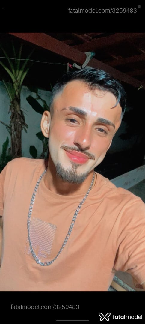 Acompanhante homem morena (o) de olhos castanhos em Nova Venécia Acompanhante homem morena (o) de olhos castanhos em Nova Venécia - Jonas