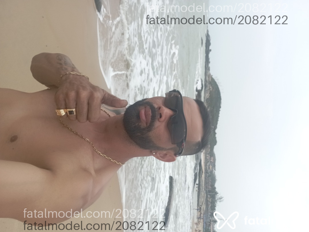 Acompanhante homem com cabelo castanho de olhos castanhos em Cabo Frio - Kiler