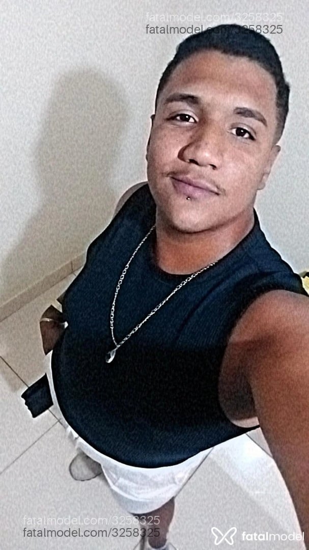 Acompanhante homem morena (o) de olhos castanhos em Macaé - Alex Santos