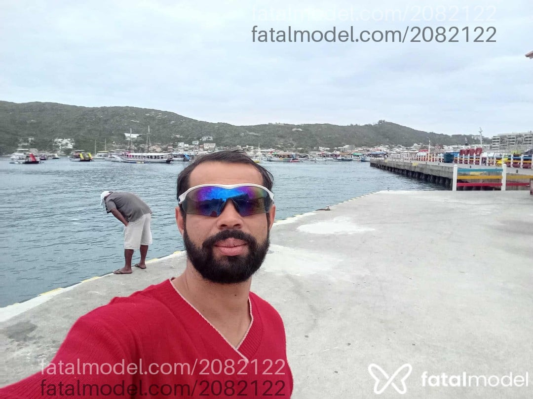 Acompanhante homem com cabelo castanho de olhos castanhos em Cabo Frio - Kiler