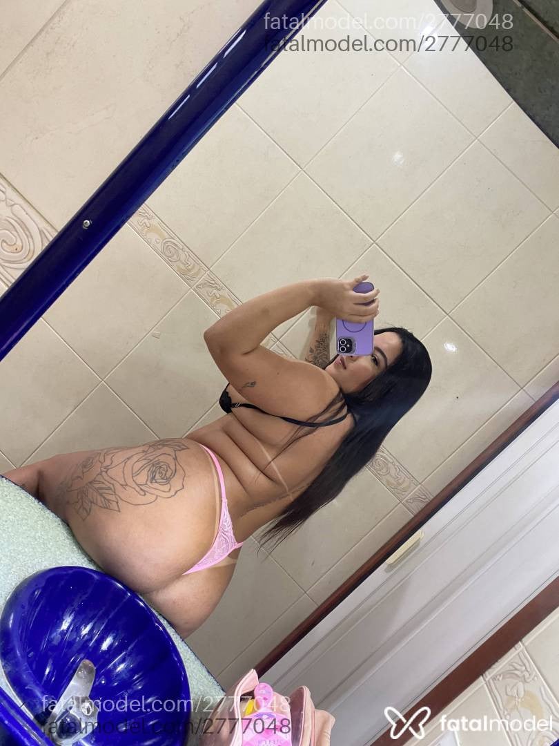 Acompanhante mulher morena (o) de olhos castanhos - Bruna