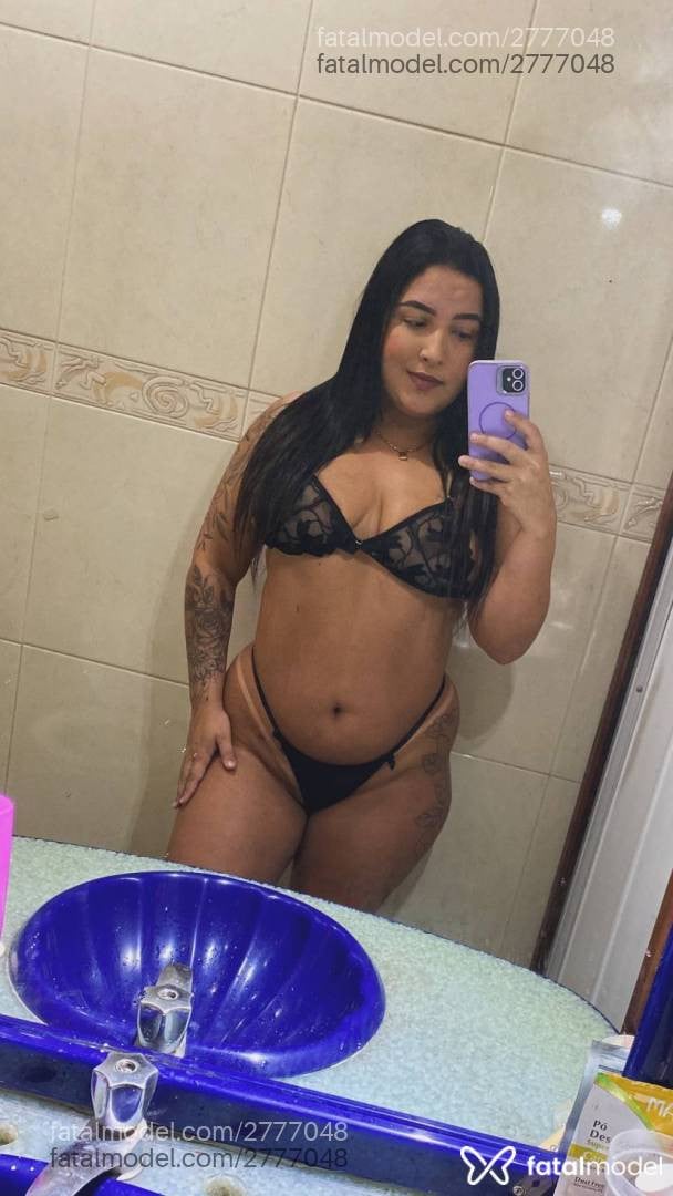 Acompanhante mulher morena (o) de olhos castanhos - Bruna