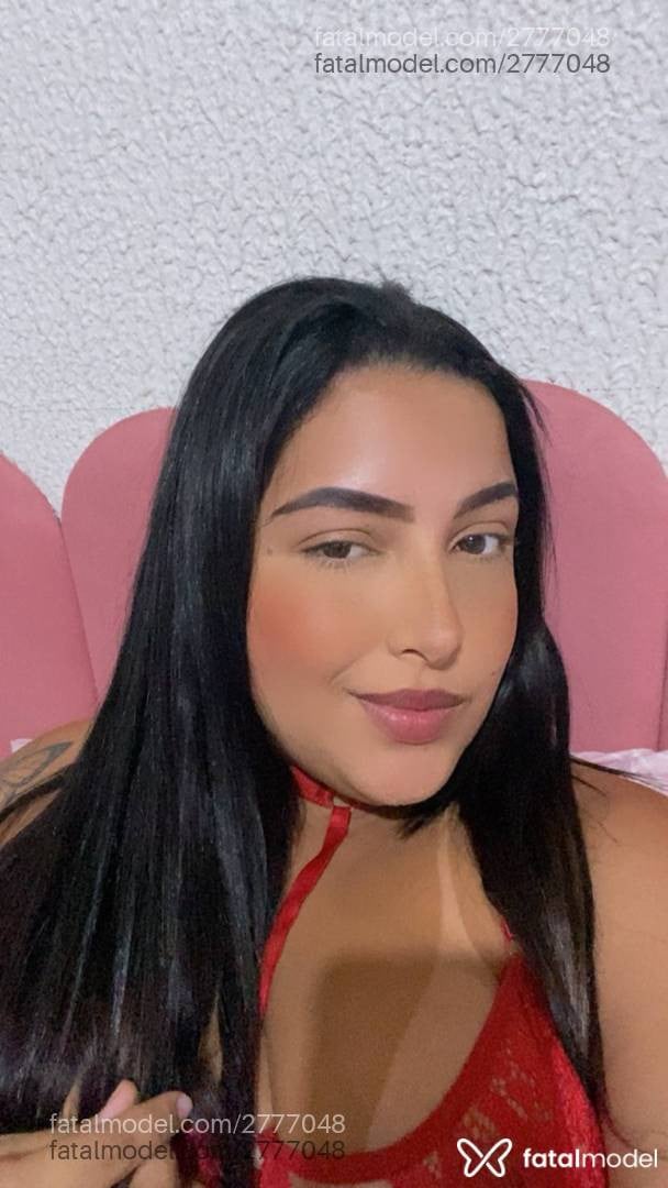 Acompanhante mulher morena (o) de olhos castanhos - Bruna