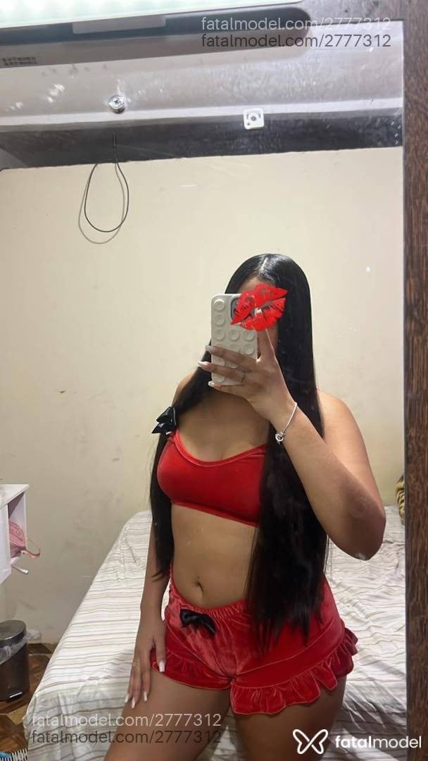 Acompanhante mulher morena (o) de olhos castanhos - Letícia Viana
