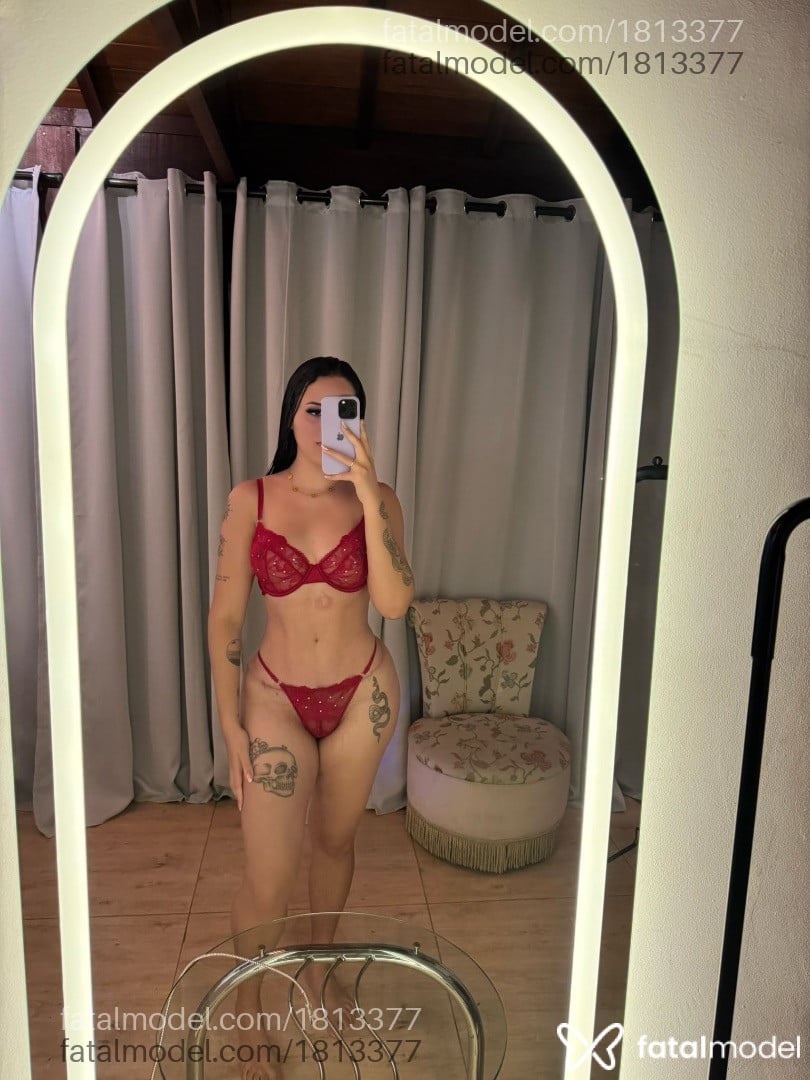 Acompanhante mulher com cabelo castanho de olhos castanhos em Jaguariúna - Manu Dias