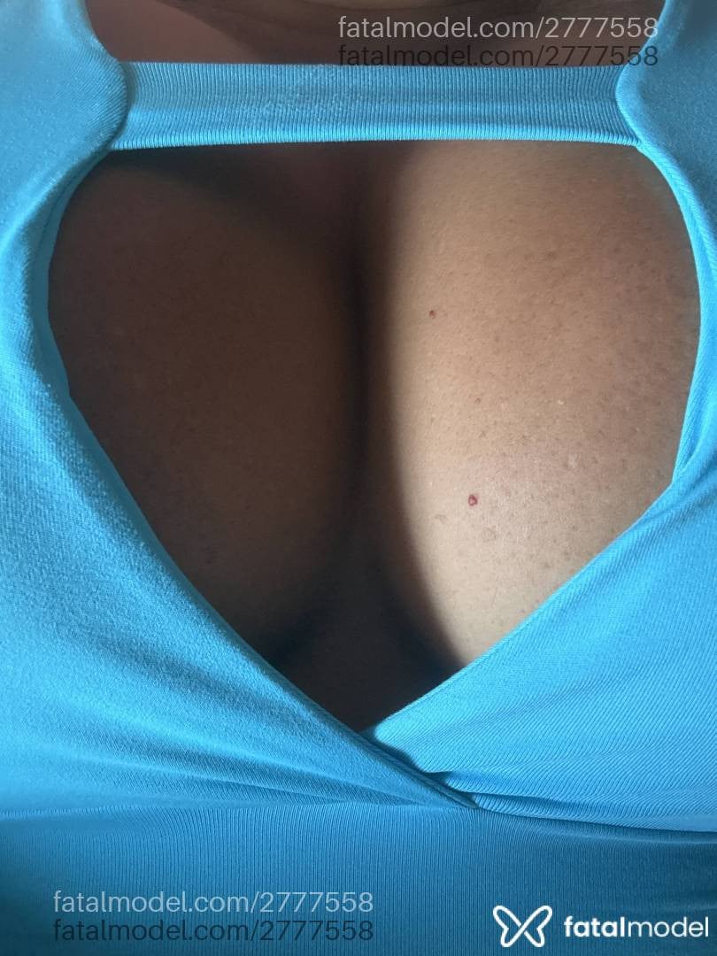 Acompanhante mulher morena (o) de olhos castanhos em São Leopoldo Acompanhante mulher morena (o) de olhos castanhos em São Leopoldo - Flávia