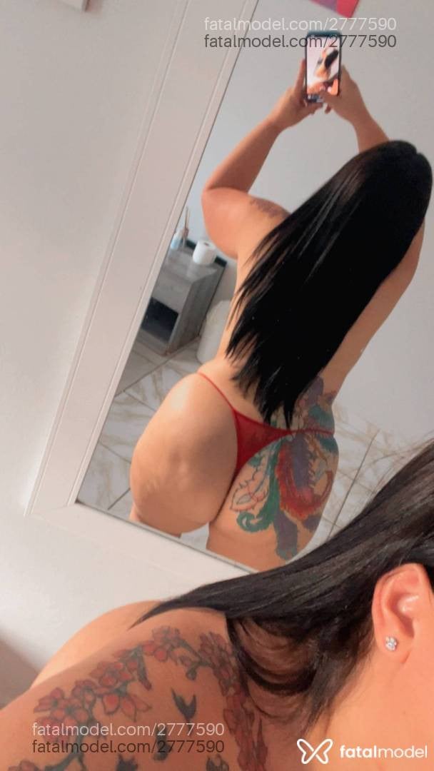 Acompanhante mulher com cabelo castanho de olhos mel em Jundiaí - Hadassa Hiumi