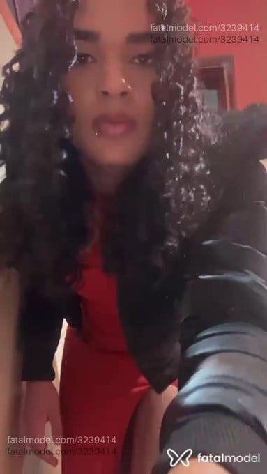 Acompanhante mulher trans morena (o) de olhos mel em Monte Carmelo - Layla