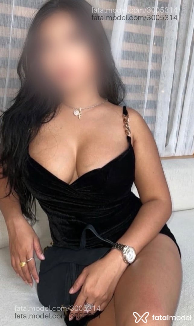 Acompanhante mulher morena (o) de olhos castanhos em Belo Horizonte - Yara Diniz