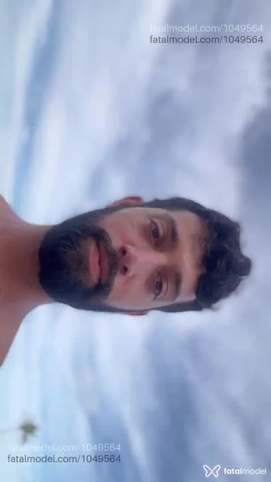 Acompanhante homem com cabelo castanho de olhos verdes em São Paulo - Arthur Alves