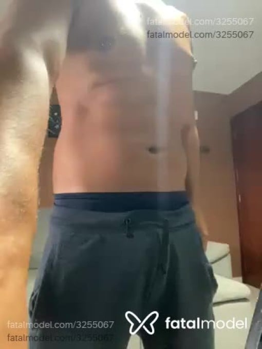 Acompanhante homem morena (o) de olhos castanhos em Florianópolis - Dan At