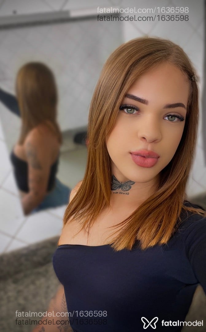 Acompanhante travesti loira (o) de olhos verdes em Recife Acompanhante travesti loira (o) de olhos verdes em Recife - Larissa costa