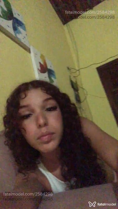 Acompanhante mulher trans morena (o) de olhos castanhos em Fortaleza - Cristaldevries