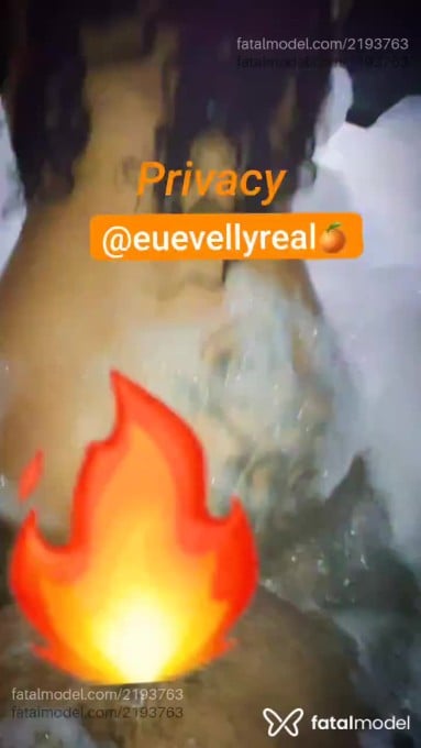 Acompanhante mulher trans morena (o) de olhos castanhos em Agrestina - Eumariaevellynreal