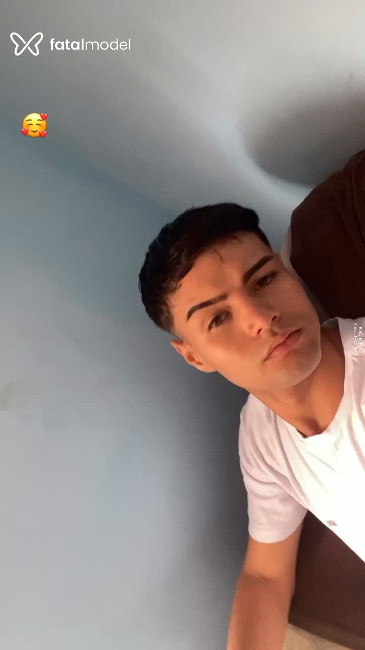 Acompanhante homem morena (o) de olhos castanhos - Luan