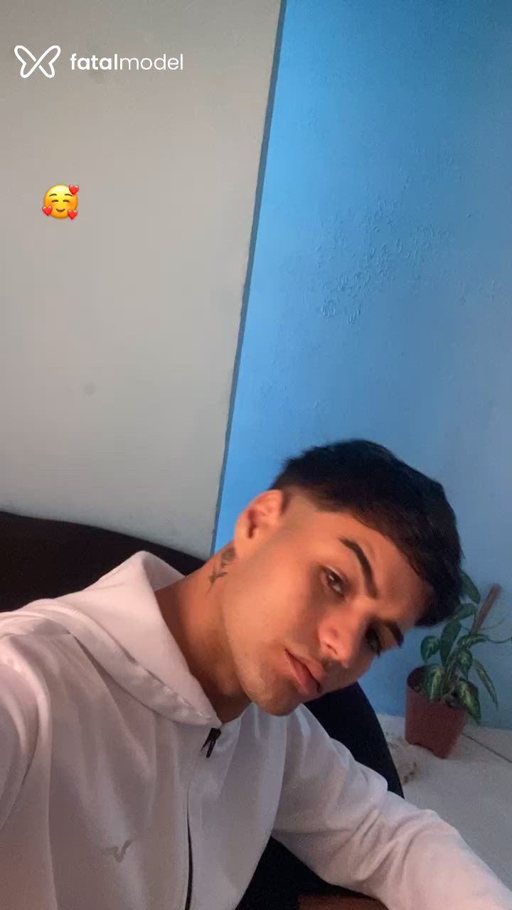 Acompanhante homem morena (o) de olhos castanhos - Luan