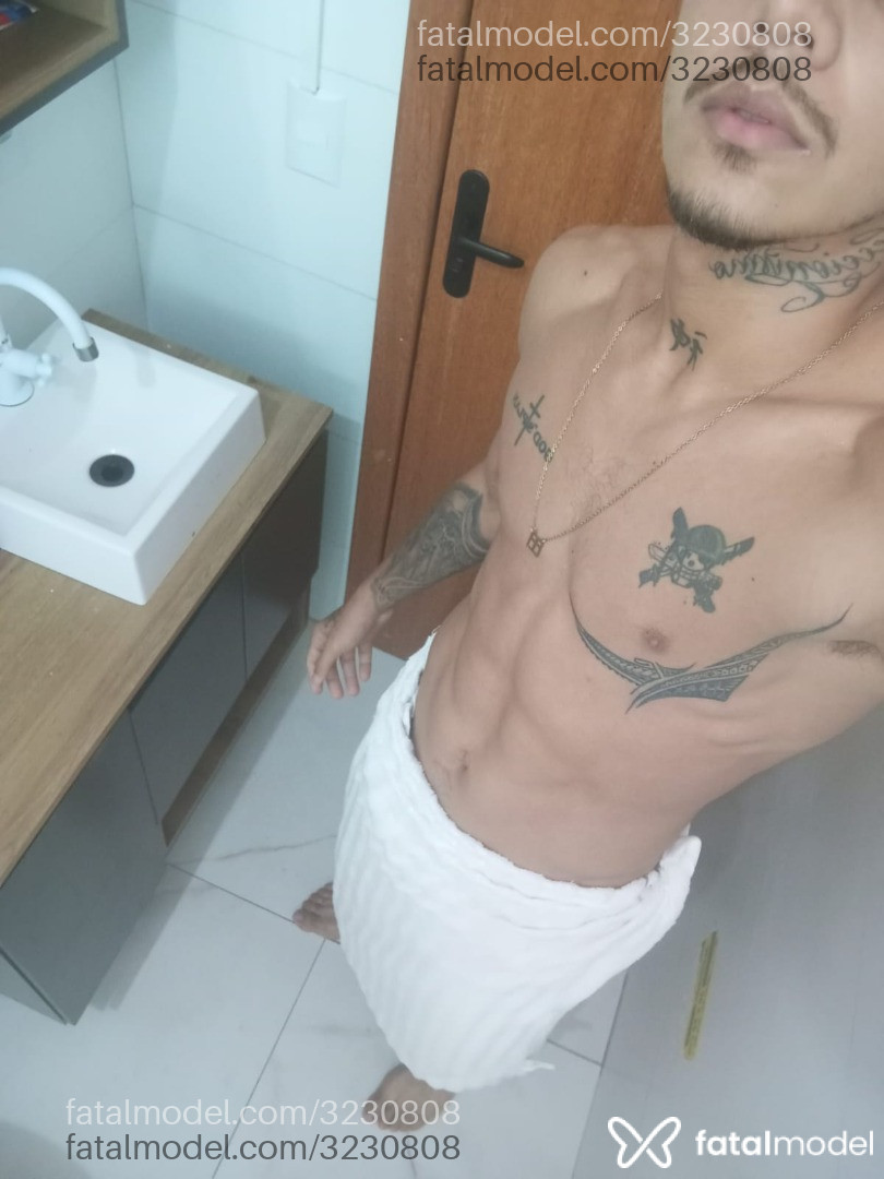 Acompanhante homem com cabelo castanho de olhos castanhos em Florianópolis - Zpecx