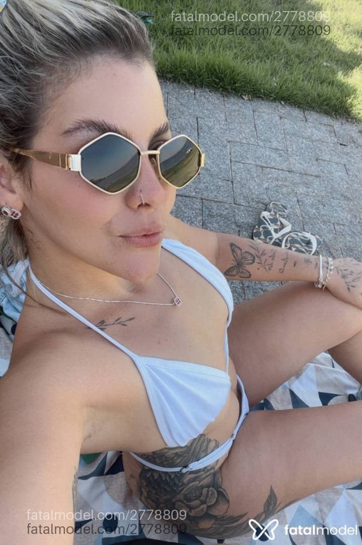 Acompanhante mulher com cabelo castanho de olhos castanhos - Chloe