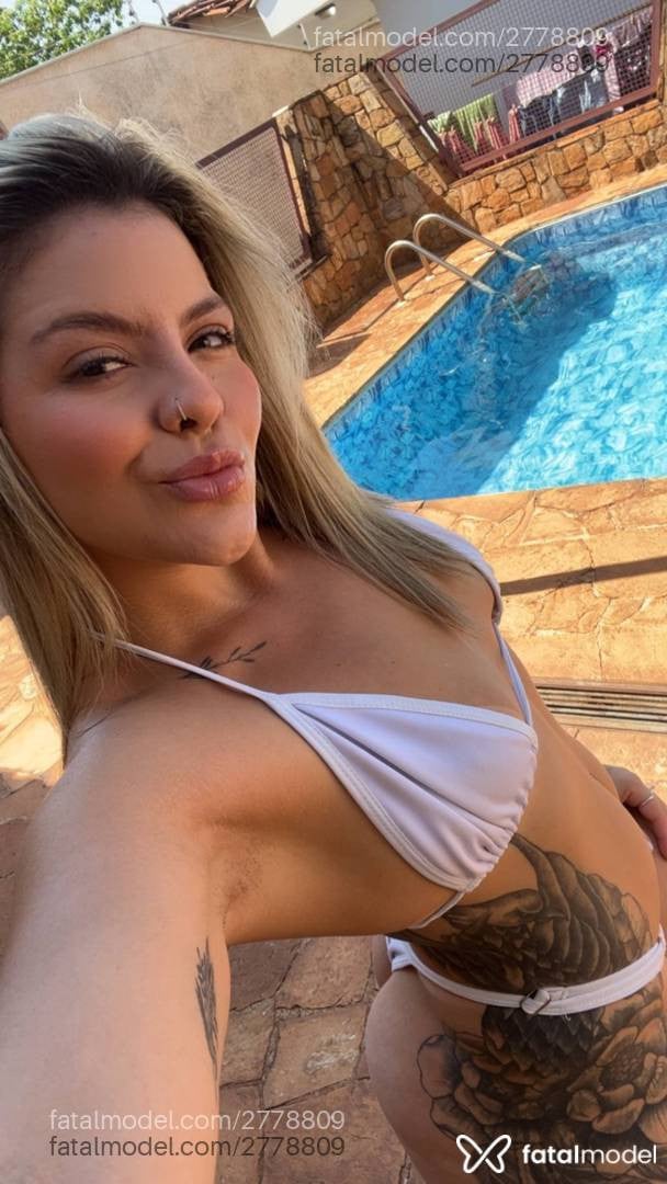 Acompanhante mulher com cabelo castanho de olhos castanhos - Chloe