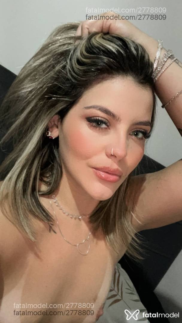 Acompanhante mulher com cabelo castanho de olhos castanhos em Ourinhos - Chloe
